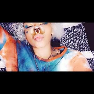 Meet your Posher, Mymy